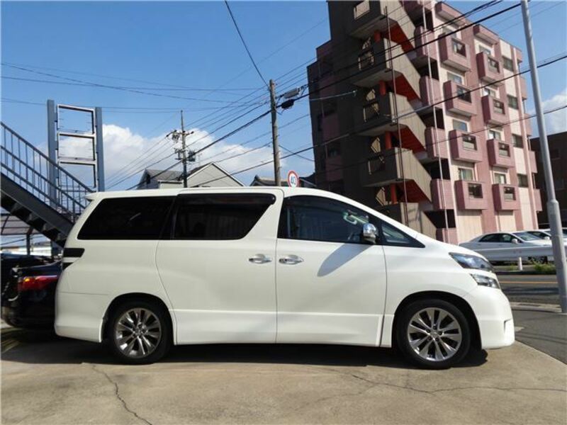 VELLFIRE-18