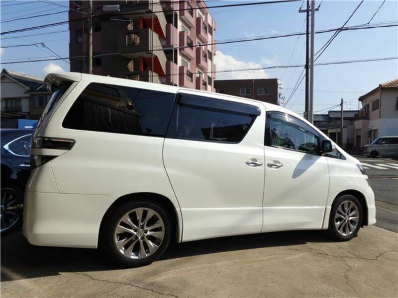 VELLFIRE-19