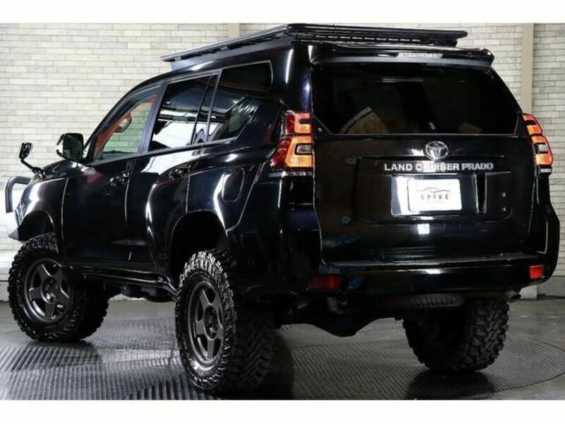 LAND CRUISER PRADO-5