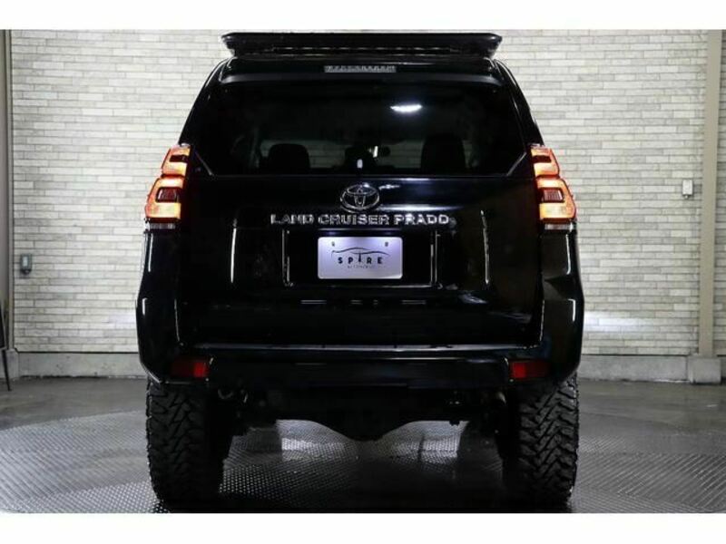 LAND CRUISER PRADO-6