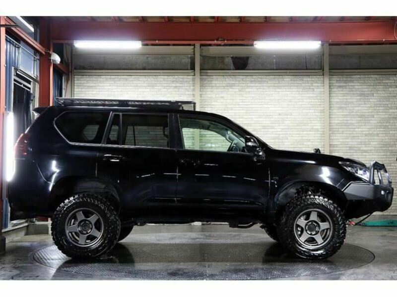 LAND CRUISER PRADO-8