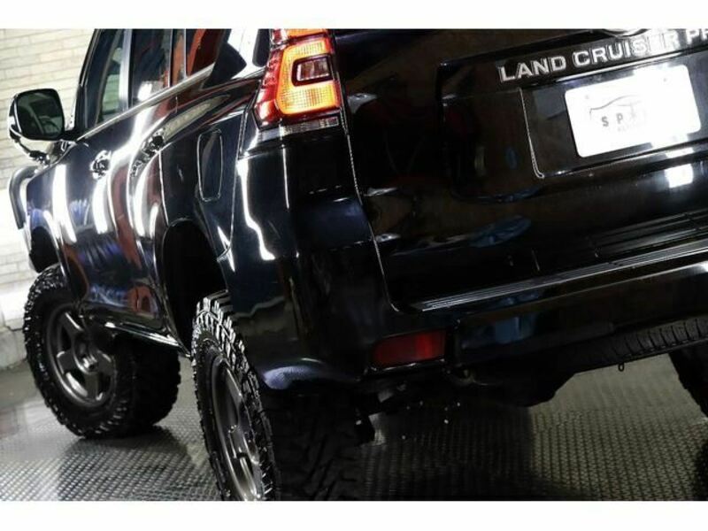 LAND CRUISER PRADO-14