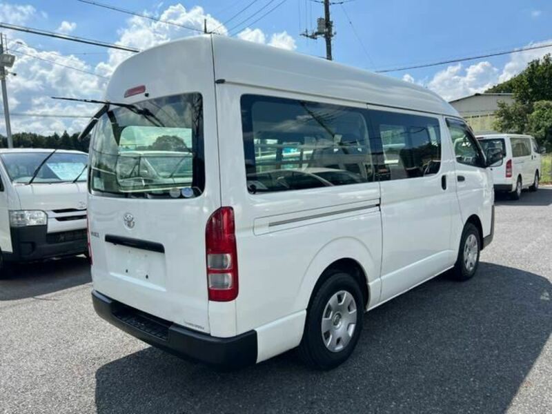 HIACE VAN-6