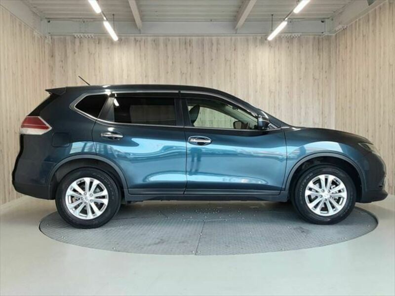 X-TRAIL-16