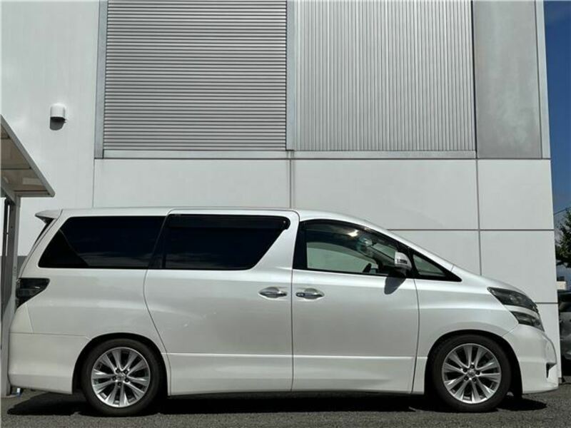 VELLFIRE-8