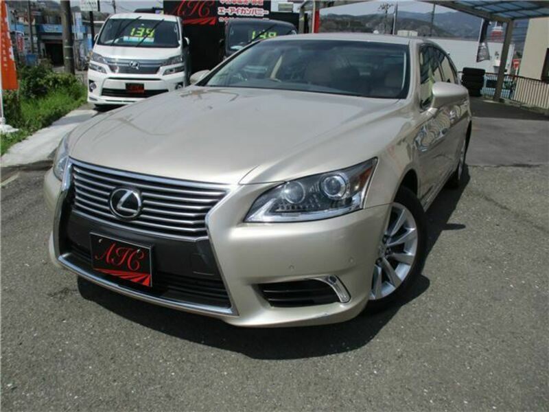 LEXUS　LS