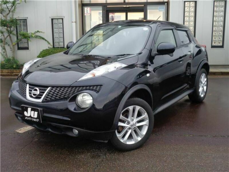 NISSAN　JUKE