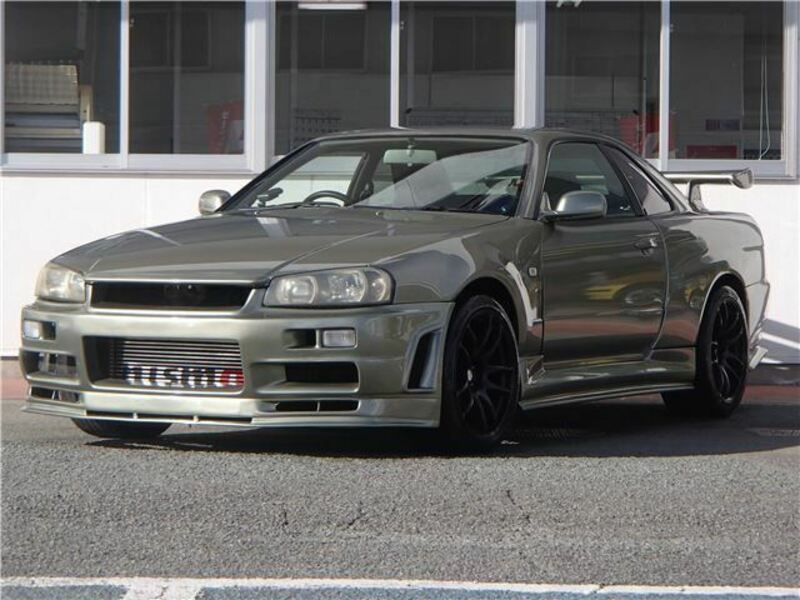 NISSAN　SKYLINE