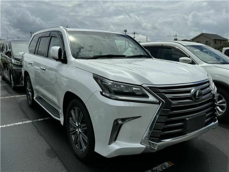 LEXUS　LX