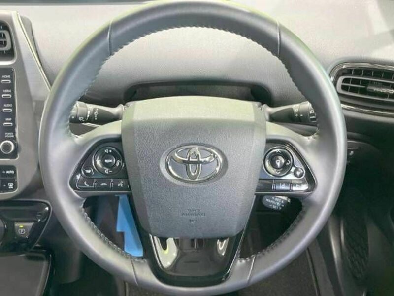 PRIUS-11