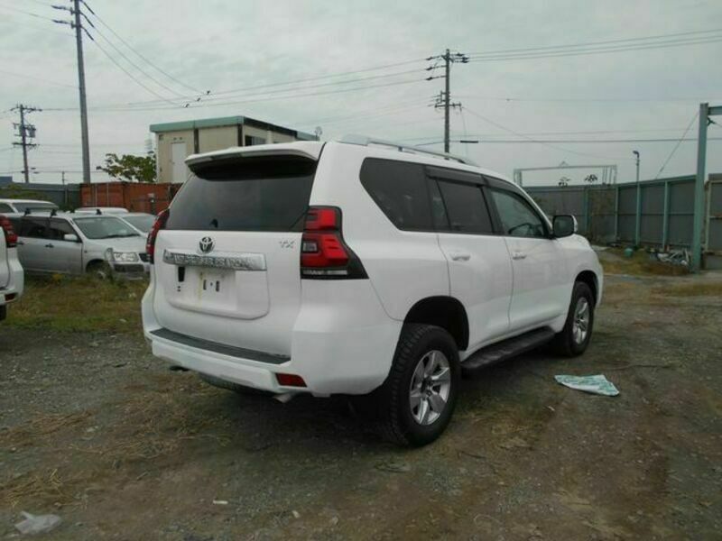 LAND CRUISER PRADO-4