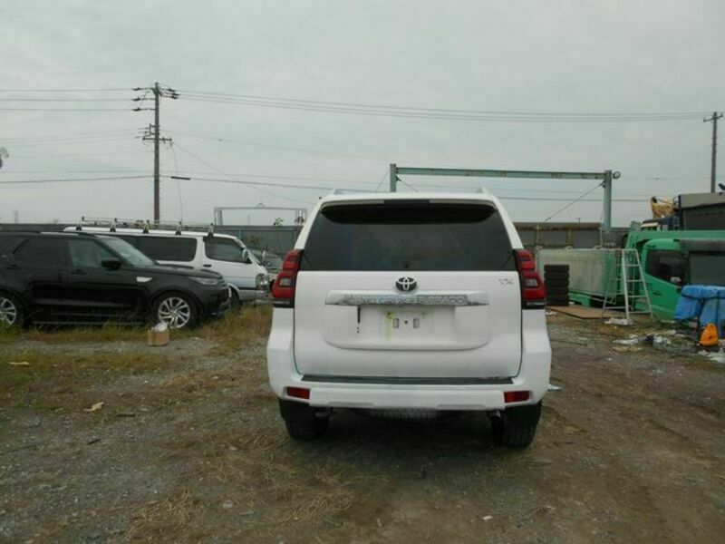 LAND CRUISER PRADO-8