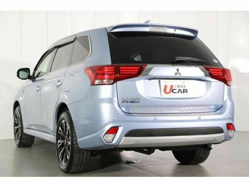 OUTLANDER PHEV-19