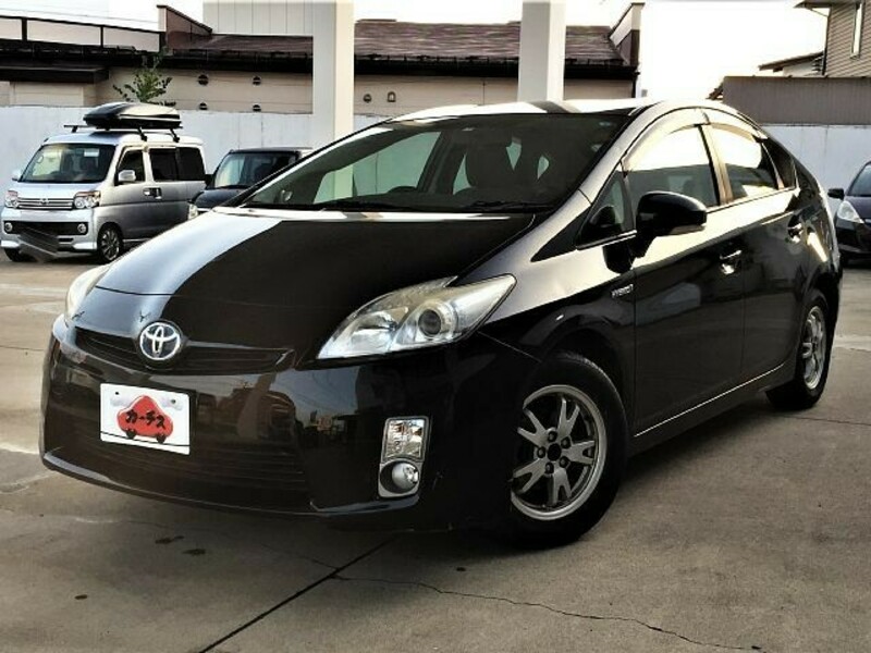 TOYOTA　PRIUS