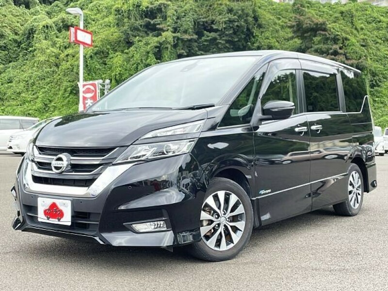 NISSAN　SERENA