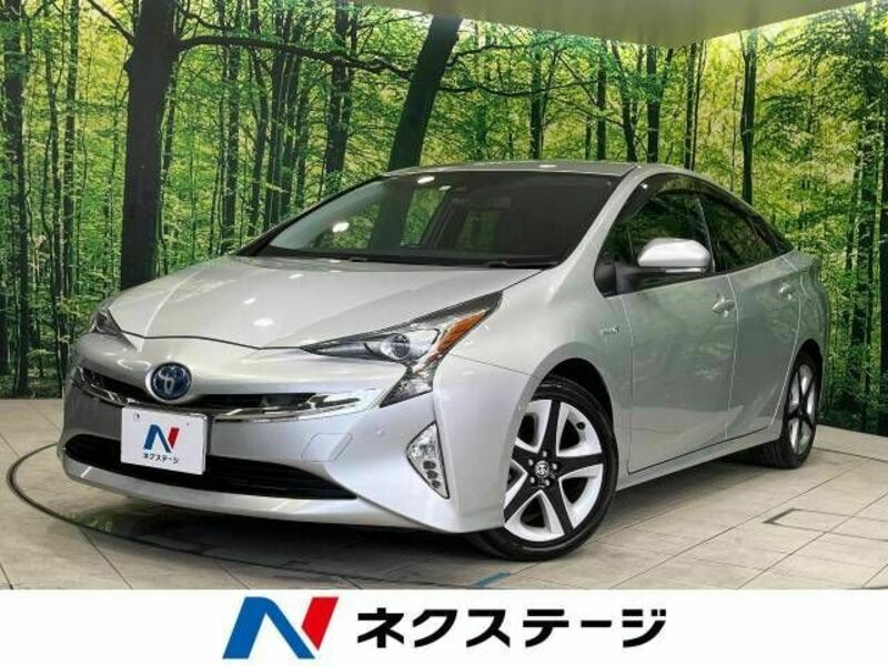 TOYOTA　PRIUS