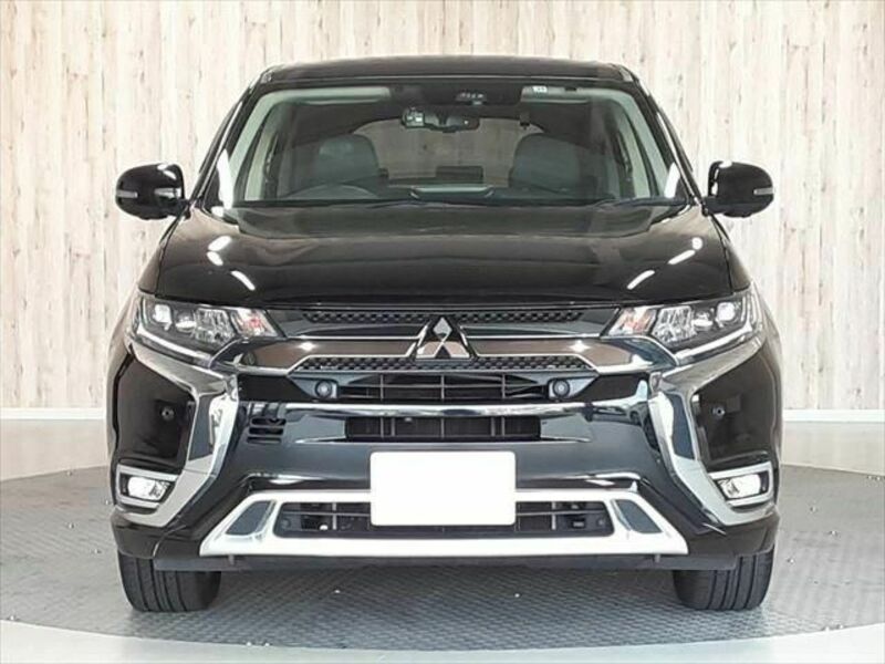 OUTLANDER PHEV-16