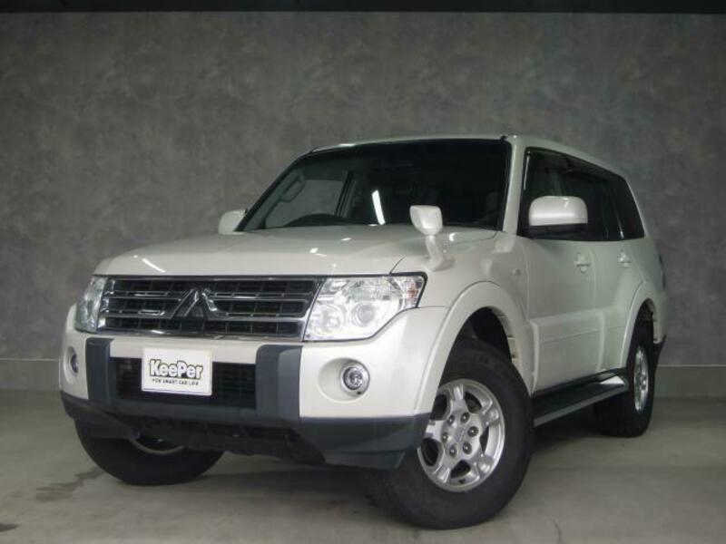 MITSUBISHI　PAJERO