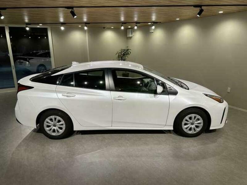 PRIUS-3