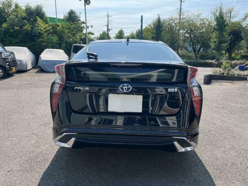 PRIUS-7