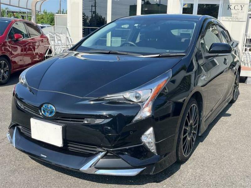 TOYOTA　PRIUS