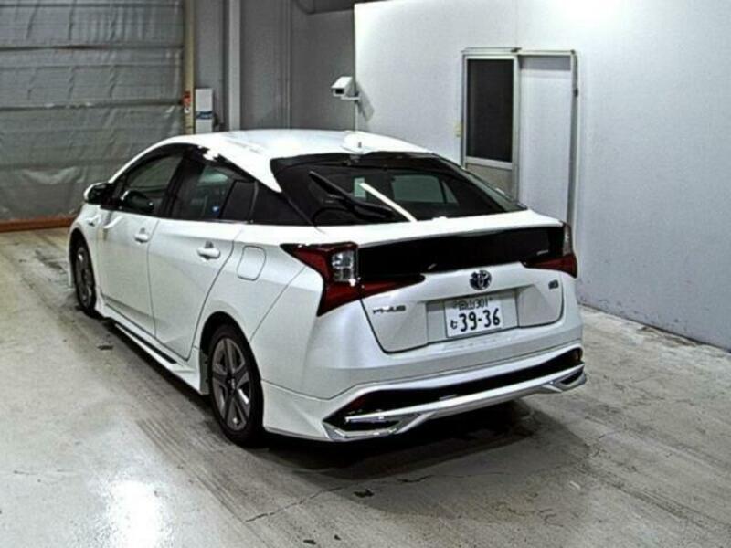 PRIUS-4