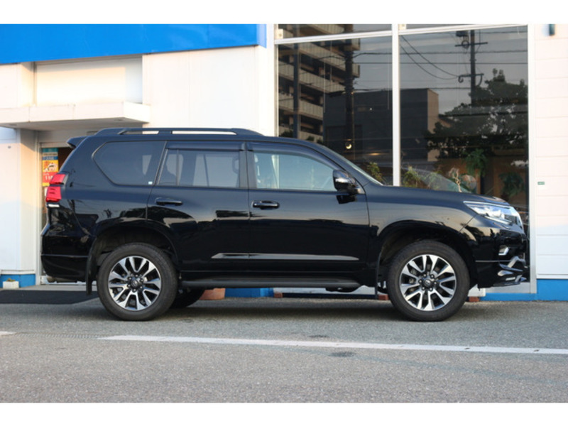 LAND CRUISER PRADO-6