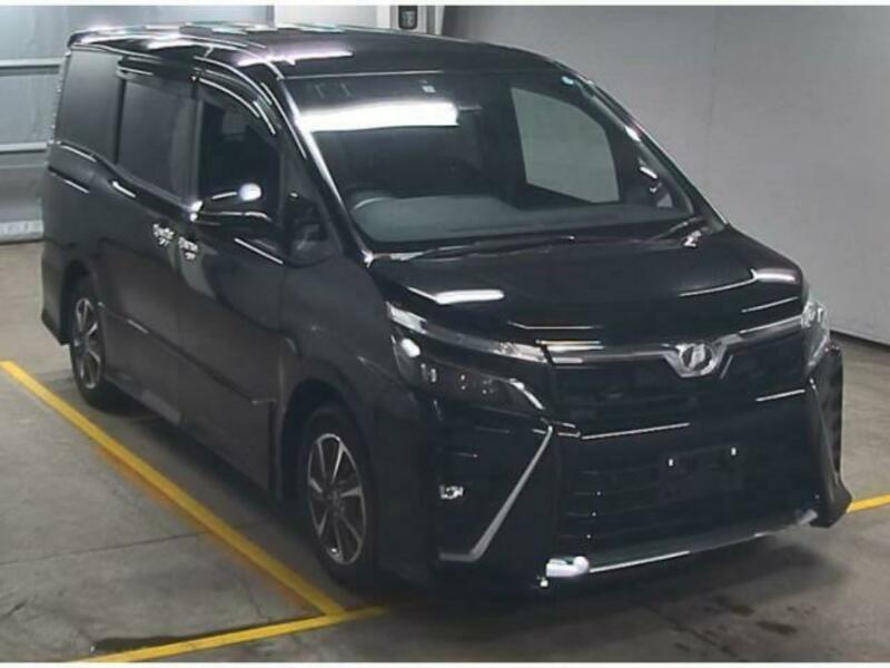 TOYOTA　VOXY