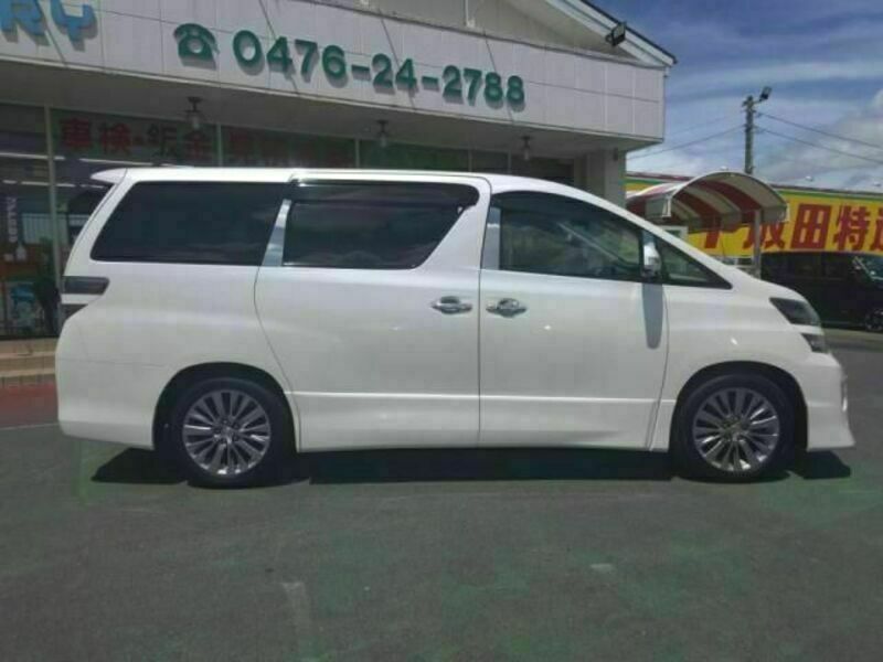 VELLFIRE-10