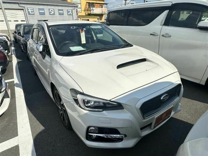 SUBARU　LEVORG