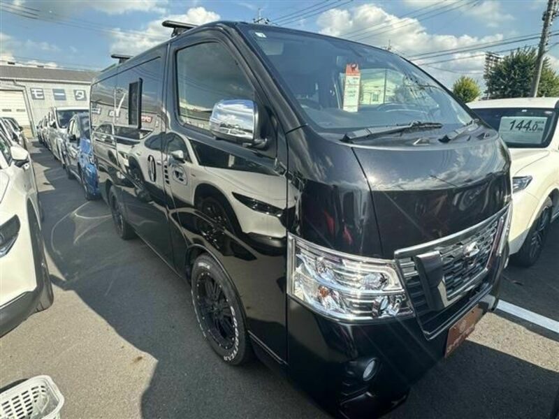 NISSAN　NV350 CARAVAN