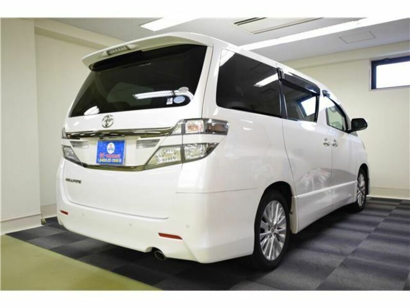 VELLFIRE-20