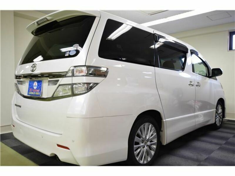 VELLFIRE-29