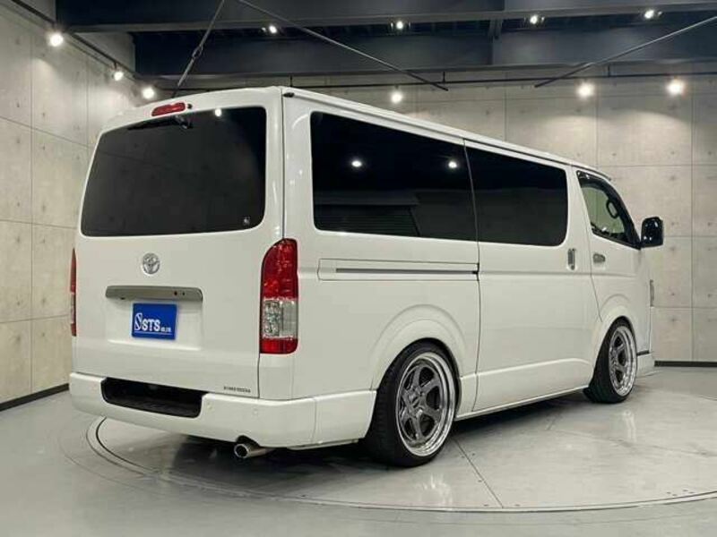 HIACE VAN-2