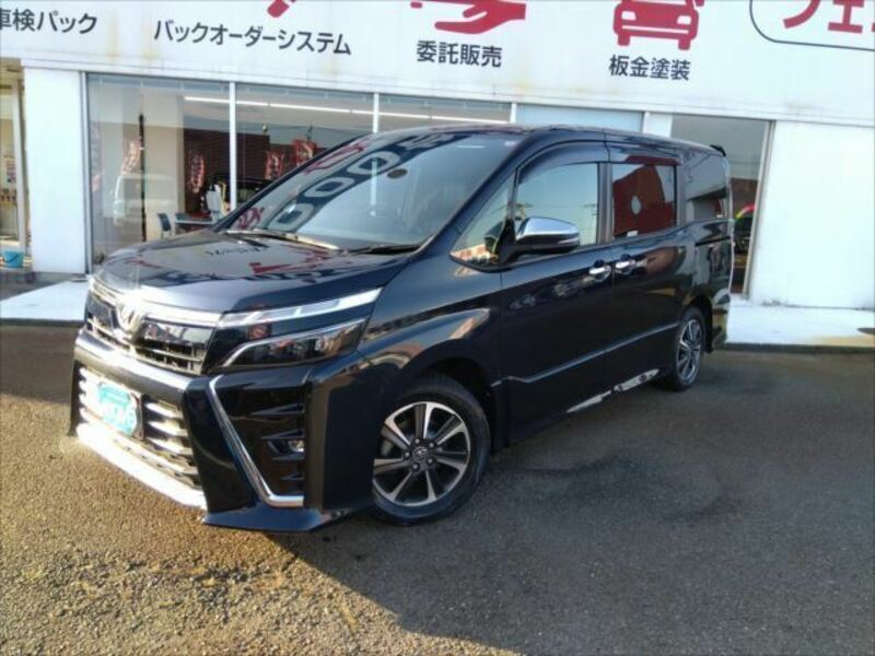 TOYOTA　VOXY