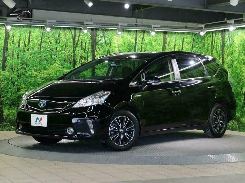 Used 2014 TOYOTA PRIUS ALPHA ZVW40W | SBI Motor Japan