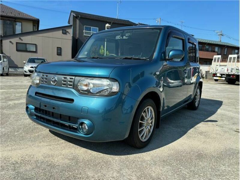 NISSAN　CUBE