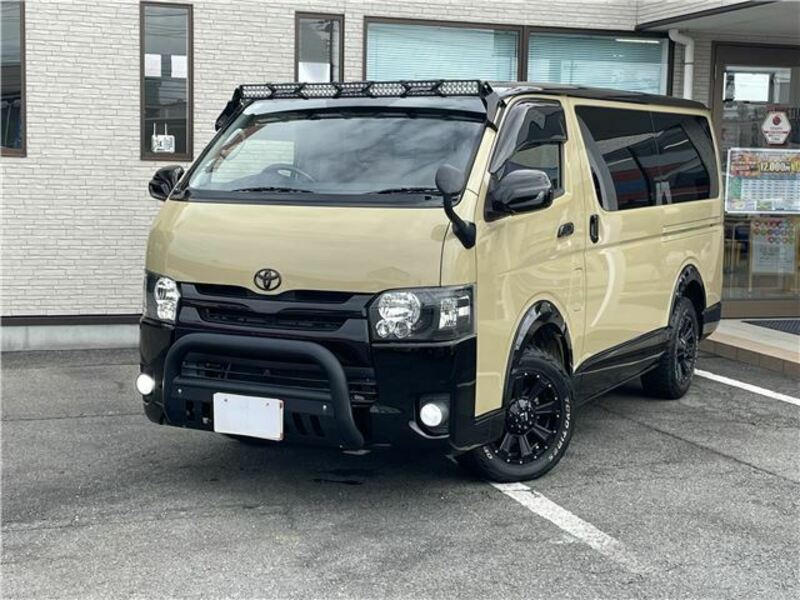 TOYOTA　HIACE VAN