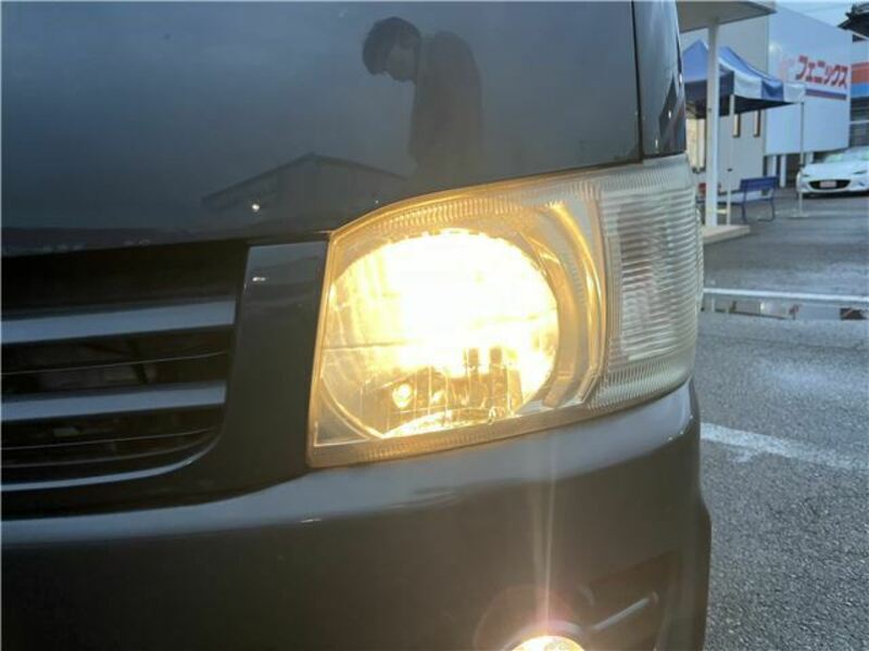 HIACE VAN-8