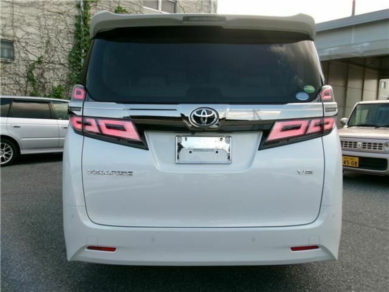 VELLFIRE-6