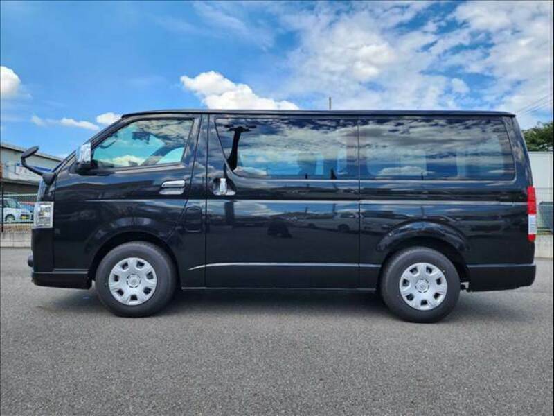 HIACE VAN-13