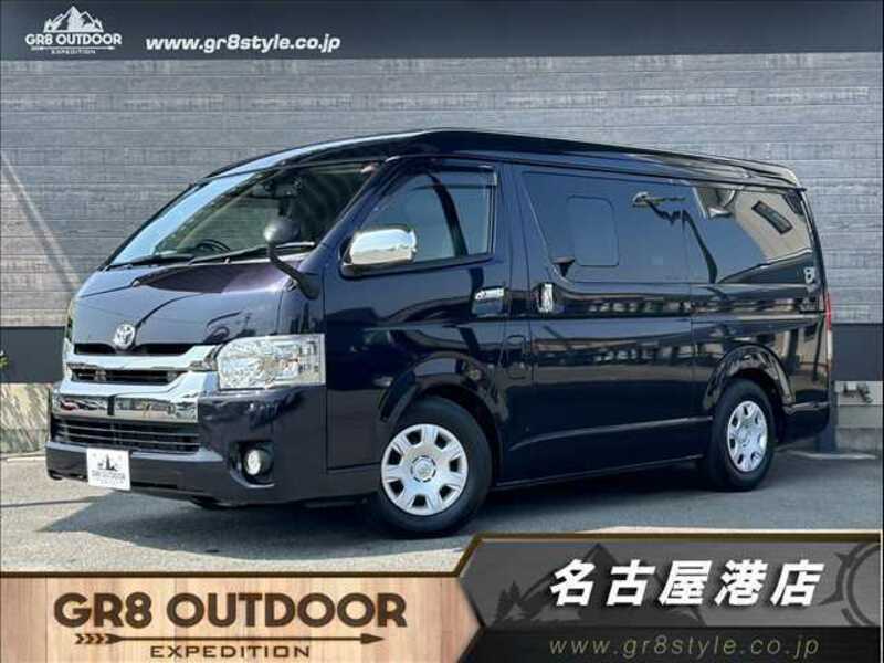 TOYOTA　HIACE VAN