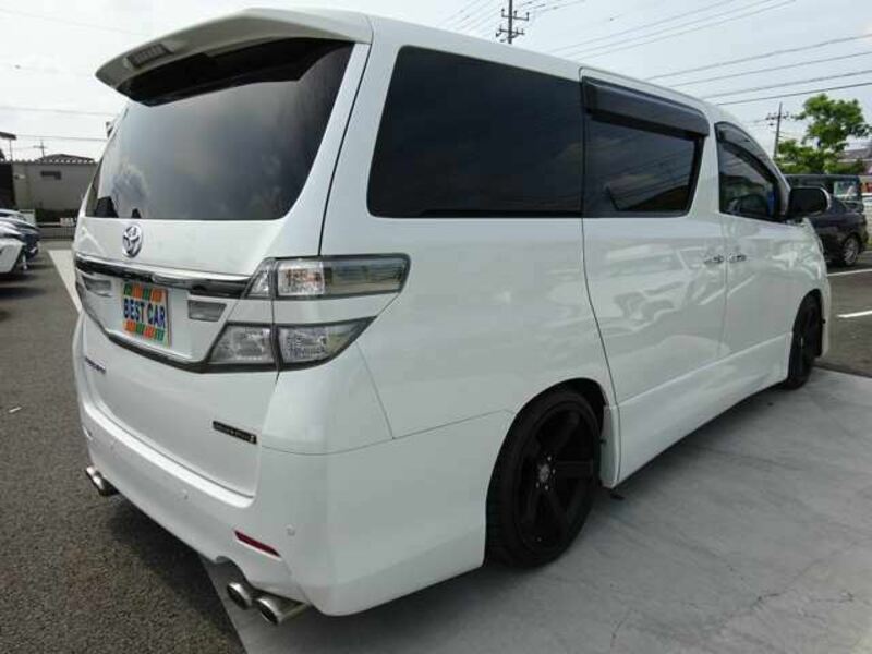 VELLFIRE-6