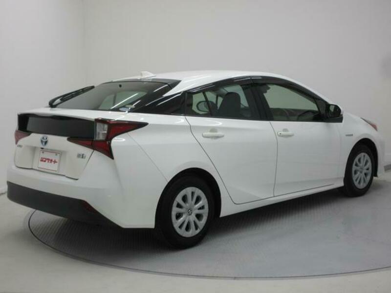 PRIUS-7