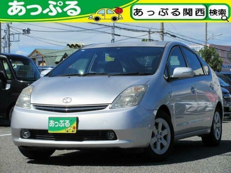 TOYOTA　PRIUS