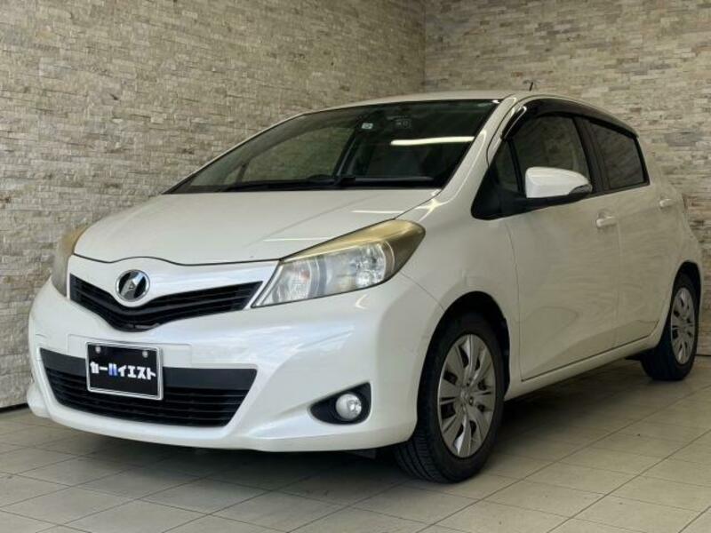 TOYOTA　VITZ