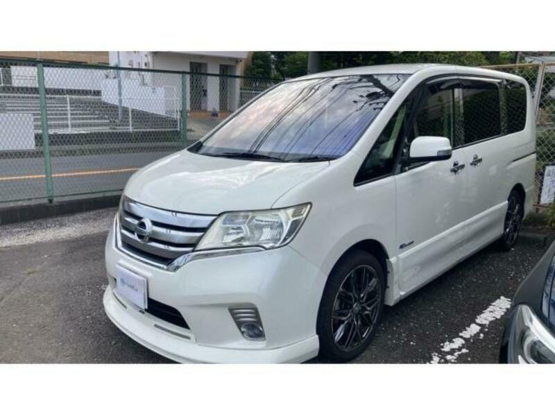 NISSAN　SERENA