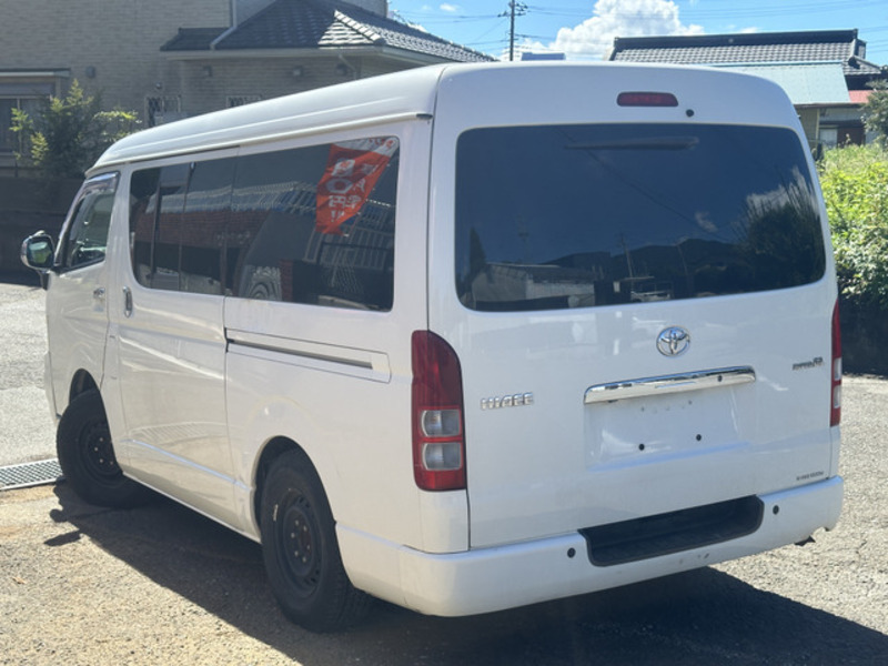 HIACE VAN-1