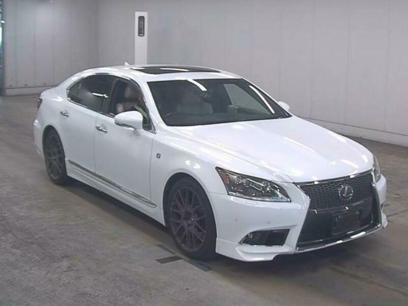 LEXUS　LS