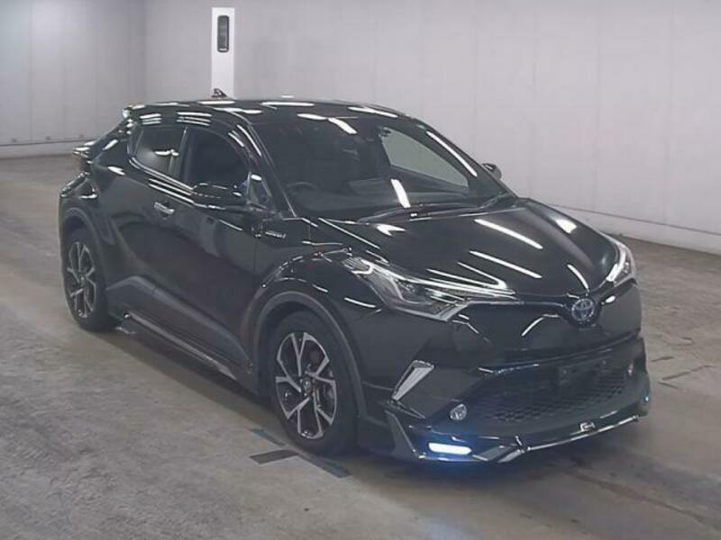 TOYOTA　C-HR